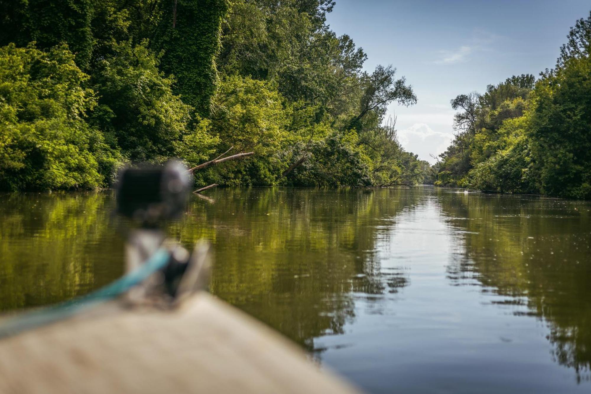 ホテル Lakohajo, Uszohaz - Tisza-To Tiszafüred エクステリア 写真