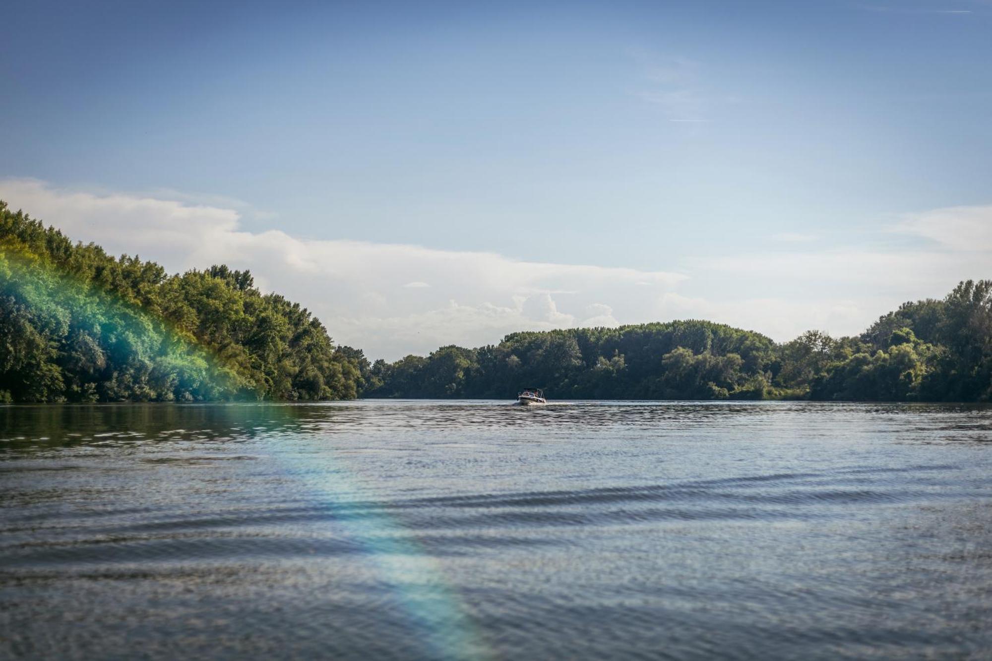ホテル Lakohajo, Uszohaz - Tisza-To Tiszafüred エクステリア 写真